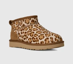 Classic Ultra Mini Plains Boots