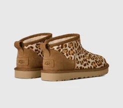 Classic Ultra Mini Plains Boots