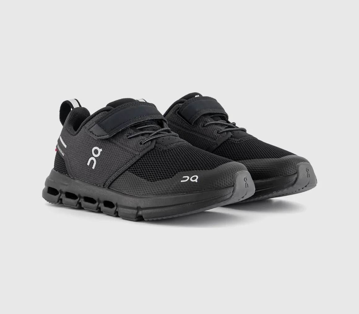 Cloudplay Youth Trainers