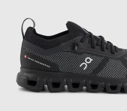 Cloud 6 Versa Trainers