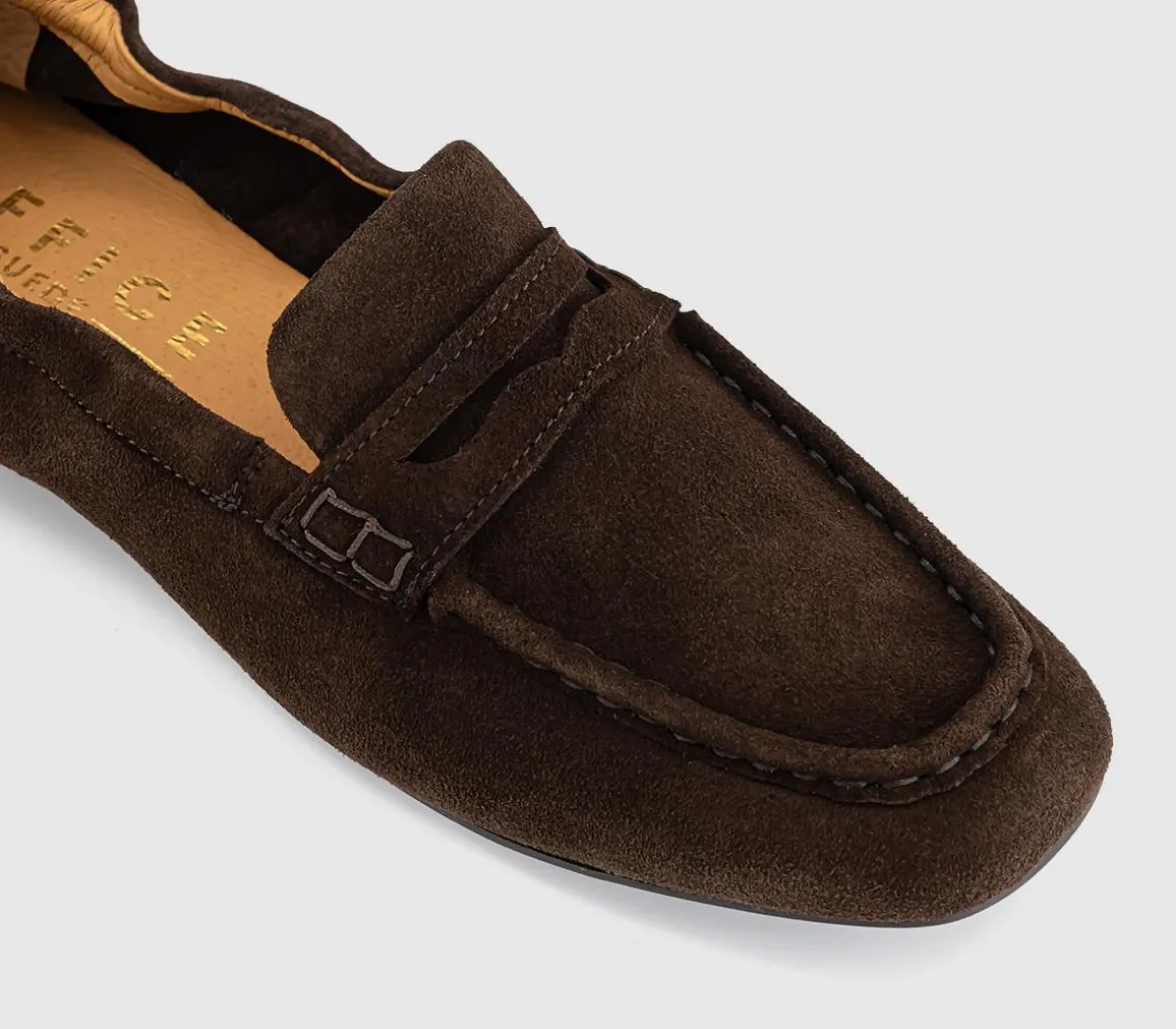 Fondant Square Toe Ruched Loafers