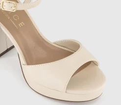 Havoc Round Toe Platform Sandals