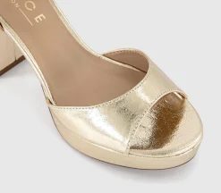 Havoc Round Toe Platform Sandals