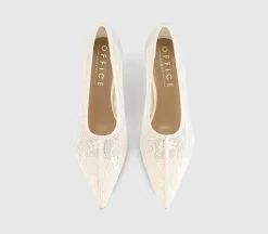 Master Lace High Vamp Court Heels