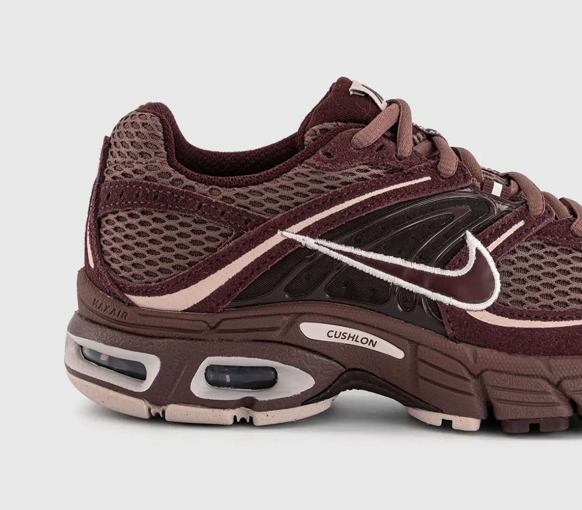 Nike Air Max Moto 2k Trainers