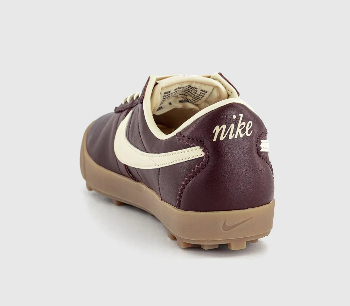 Nike Astrograbber Trainers