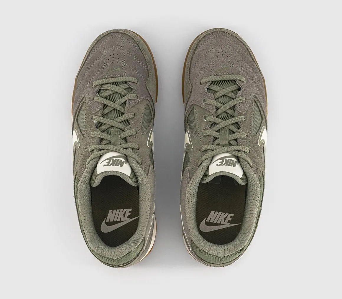 Nike Gato Trainers