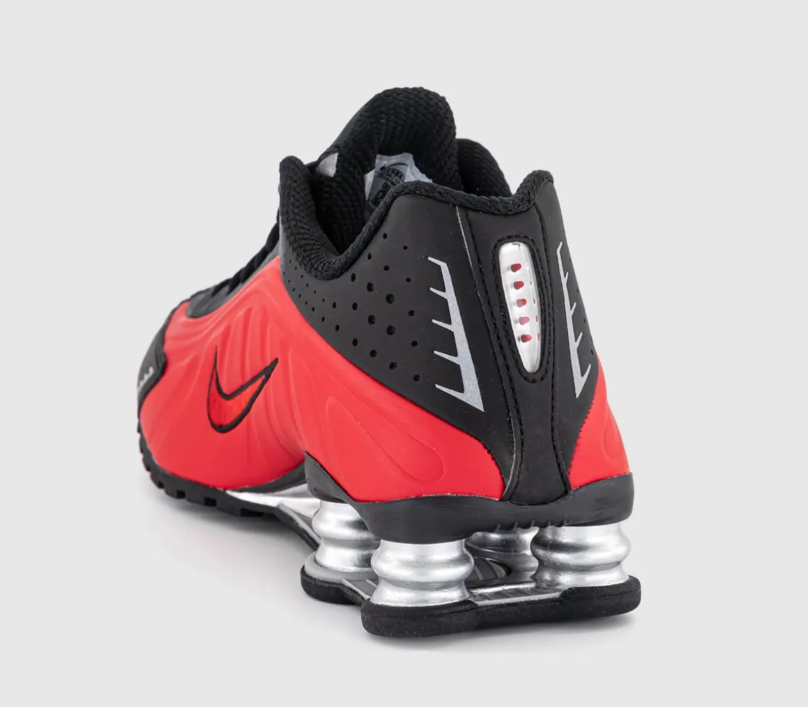 Nike Shox R4 Trainers