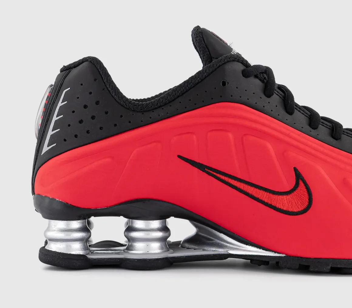 Nike Shox R4 Trainers
