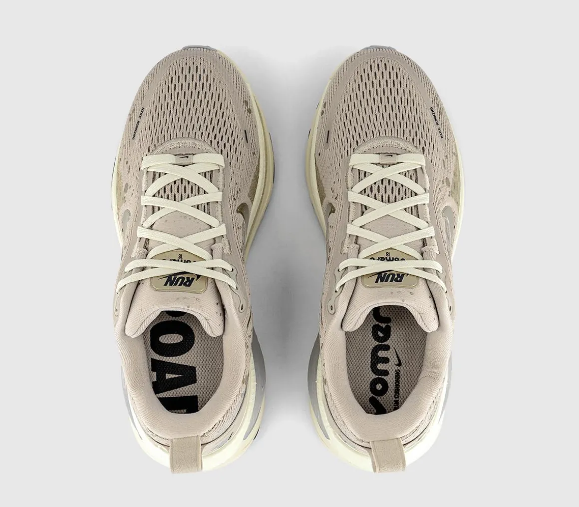 Nike Vomero 18 Trainers