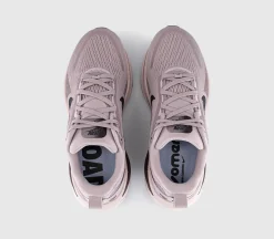 Nike Vomero 18 Trainers