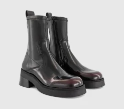 Oliana Boots