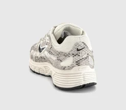 P-6000 Trainers