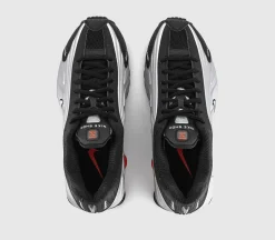 Shox R4 Trainers