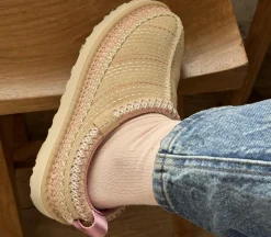 Tasman Meadow Slippers