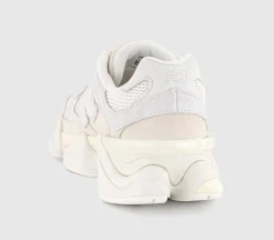 9060 Trainers