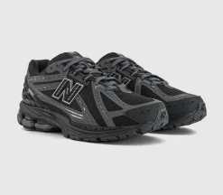 1906 Trainers