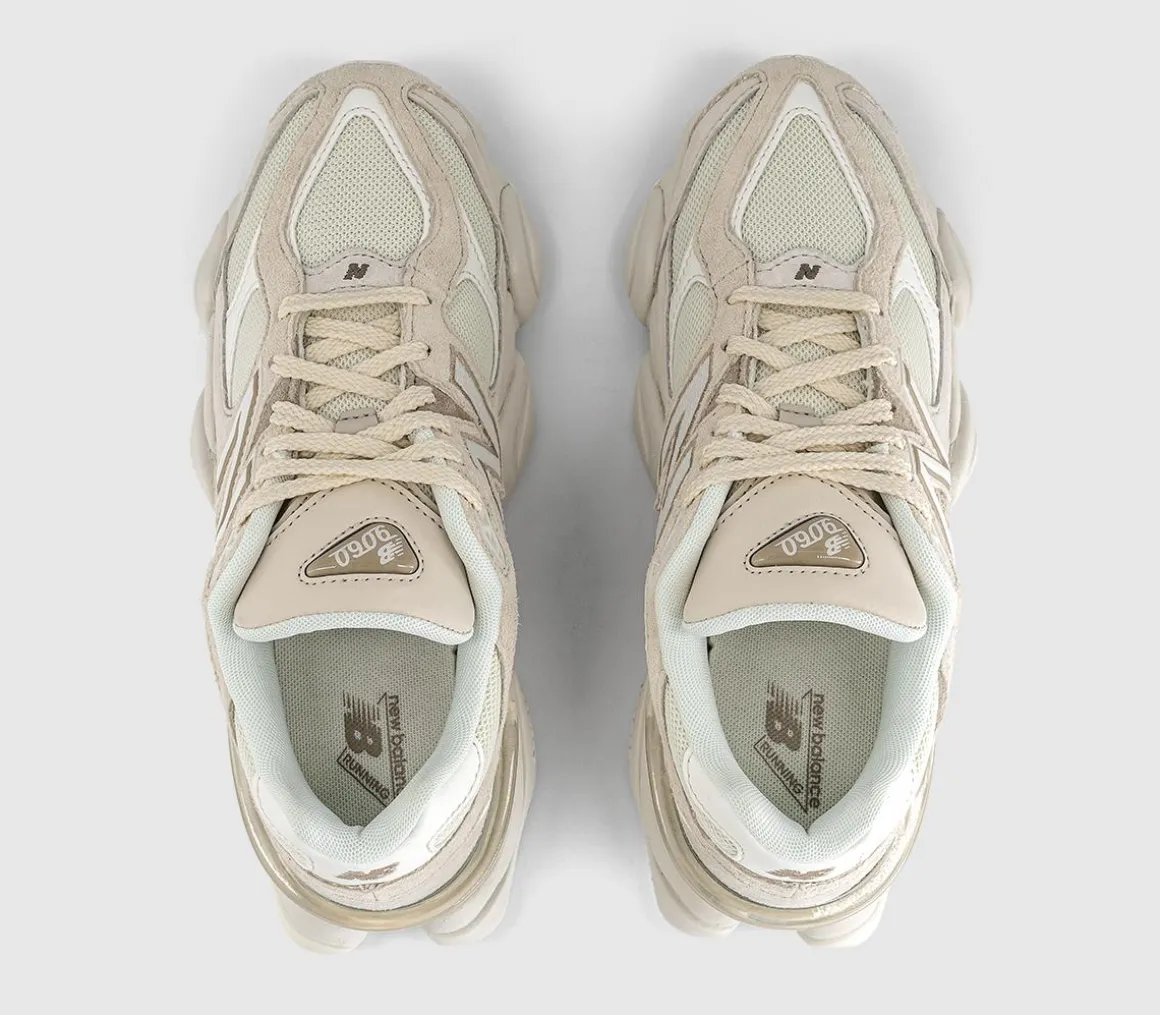 9060 Trainers