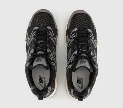 530 Trainers