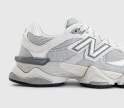 9060 Trainers