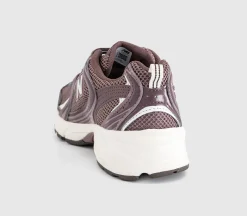 530 Trainers