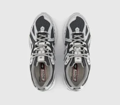 1906 Trainers