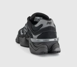 9060 Trainers