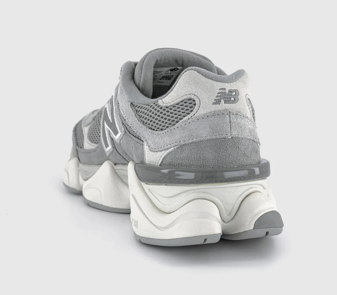 9060 Trainers