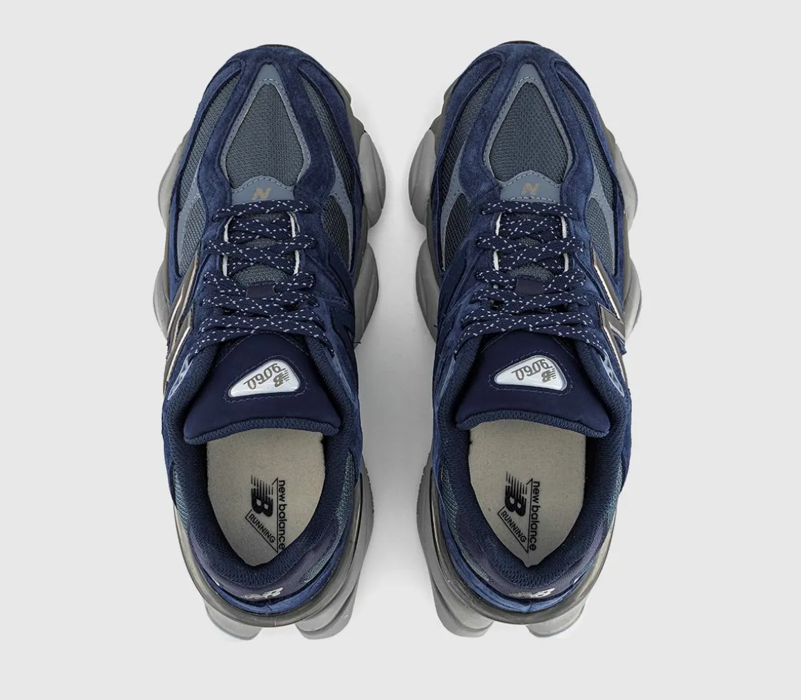 9060 Trainers