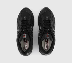 1906 Trainers