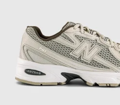 740 V2 Trainers