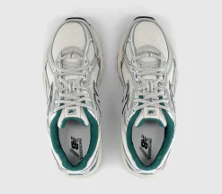 740 V2 Trainers