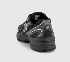 740 V2 Trainers