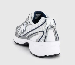 740 V2 Trainers