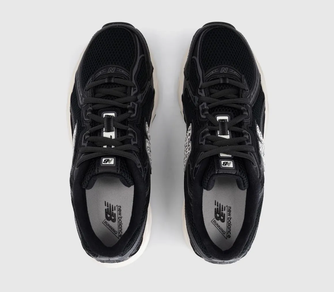 740 V2 Trainers