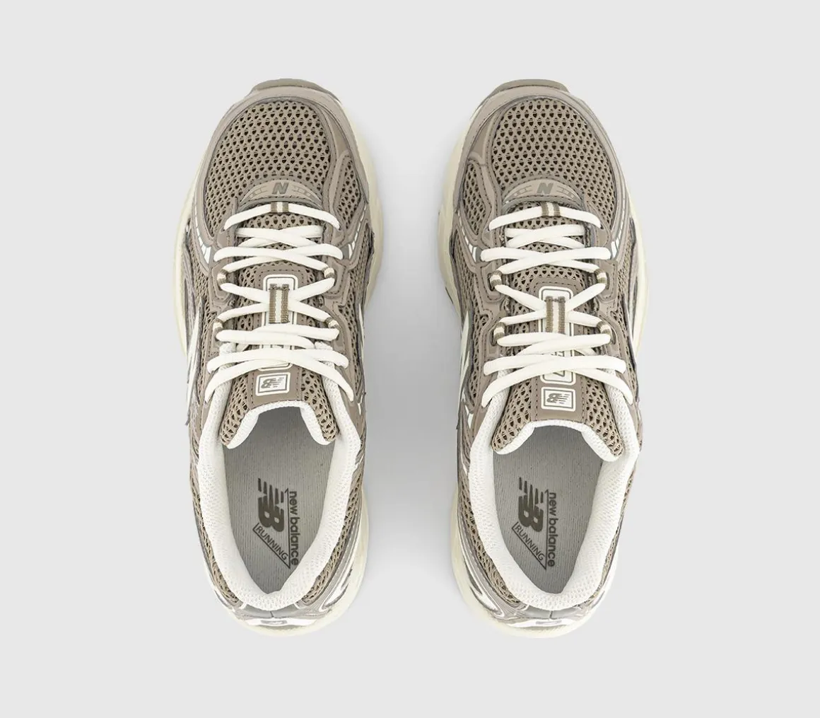 740 V2 Trainers