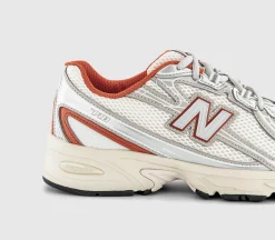 740 V2 Trainers