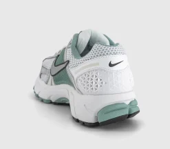 Zoom Vomero 5 Trainers