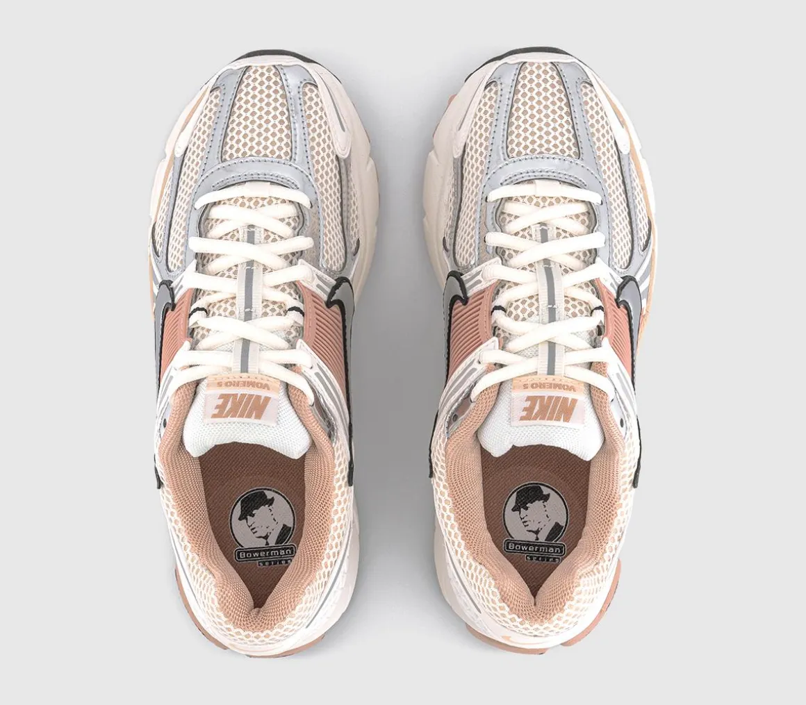 Zoom Vomero 5 Trainers